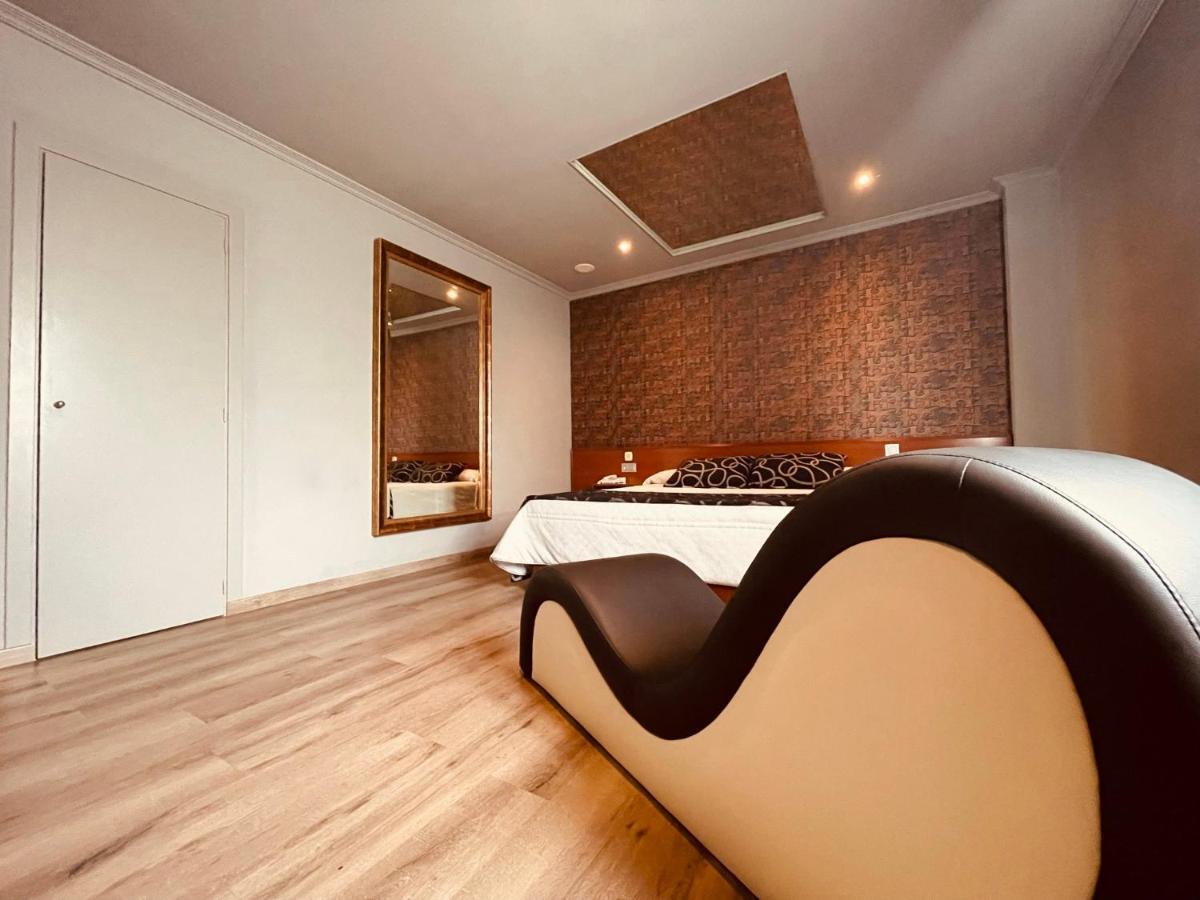 Motel La Siesta Villamarciel Zewnętrze zdjęcie