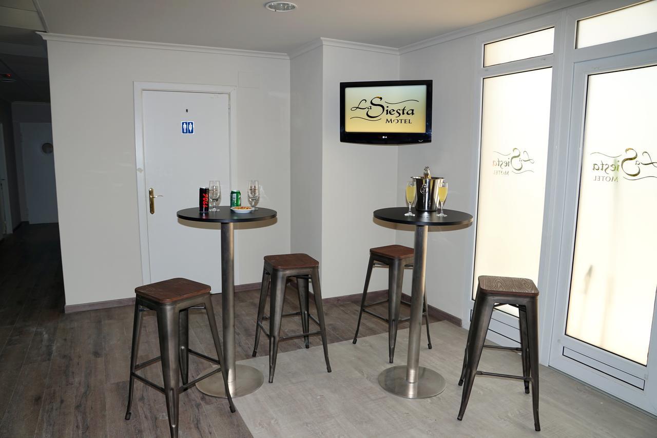 Motel La Siesta Villamarciel Zewnętrze zdjęcie