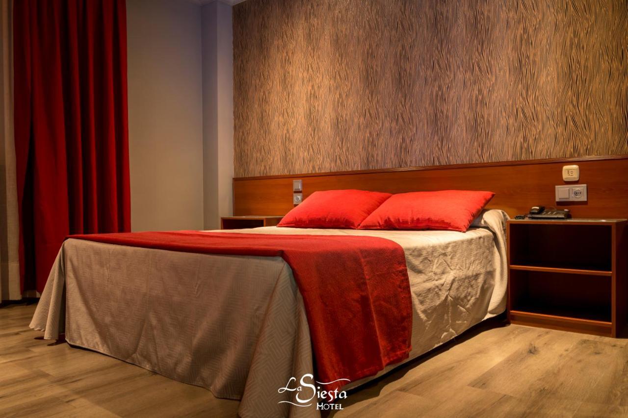 Motel La Siesta Villamarciel Zewnętrze zdjęcie