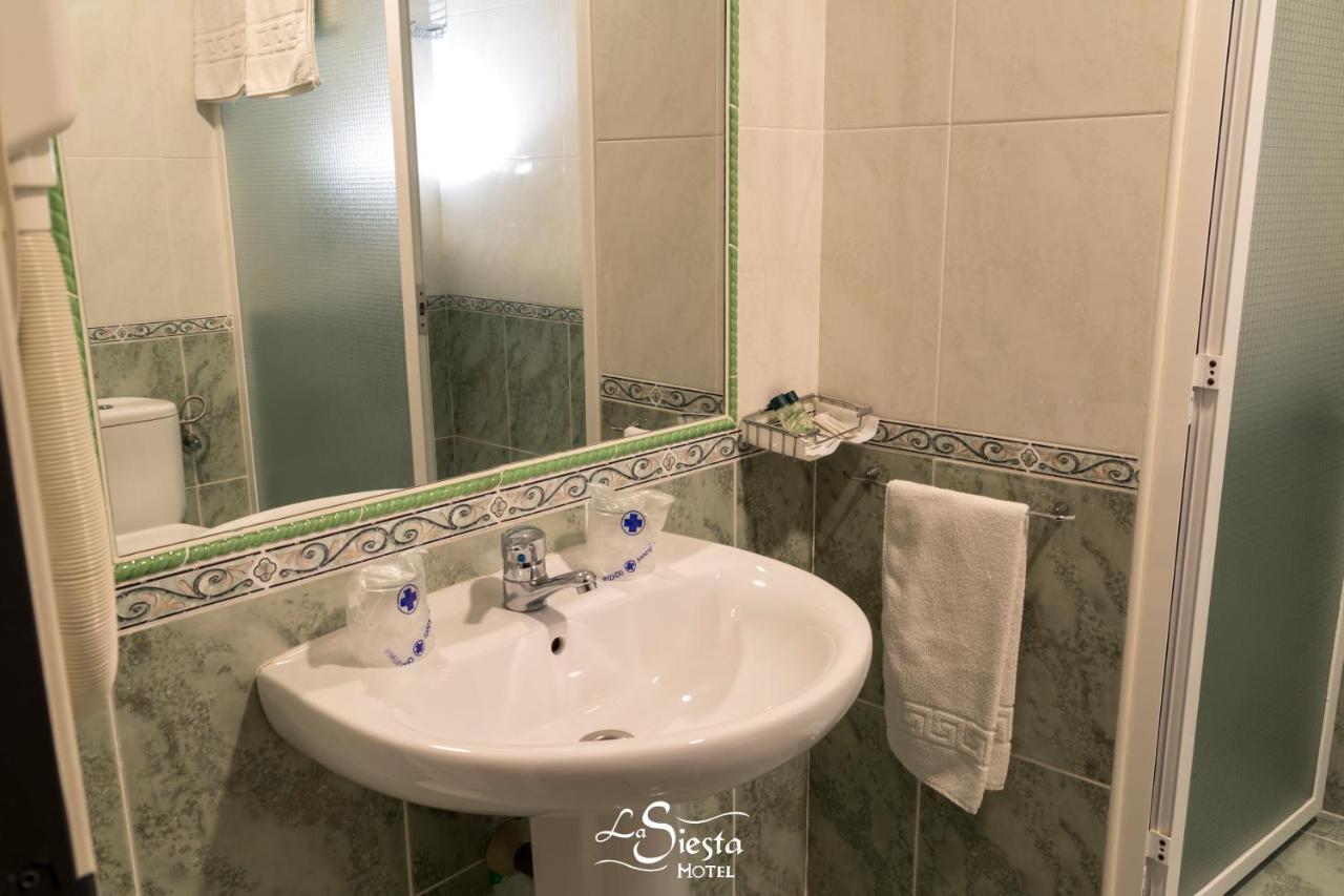 Motel La Siesta Villamarciel Zewnętrze zdjęcie